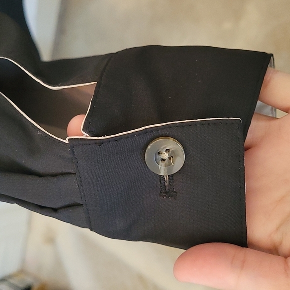 Magellan's Light Reversible Travel Jacket - Picture 5 of 8